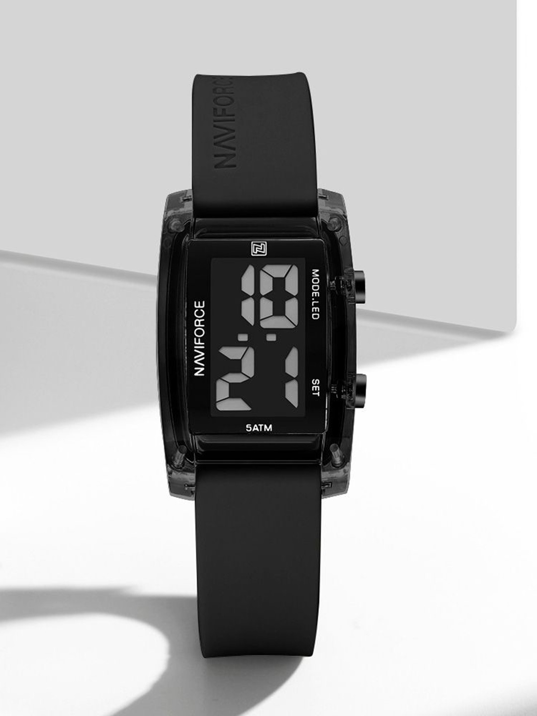 

Naviforce Women Printed Dial & Straps Digital Watch NF7118_B B, Black