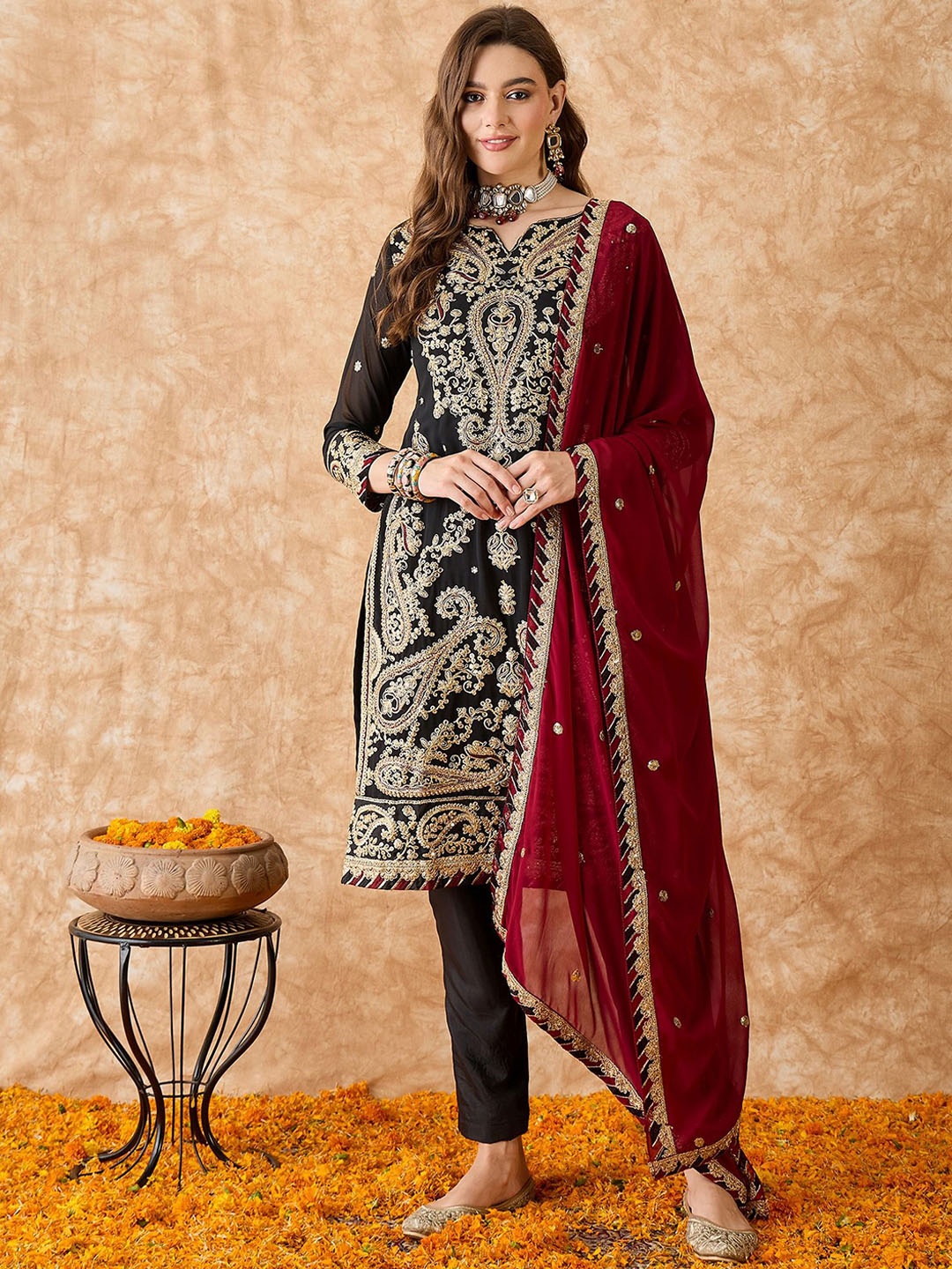 

SHADOW & SAINING Embroidered Silk Georgette Unstitched Dress Material, Black