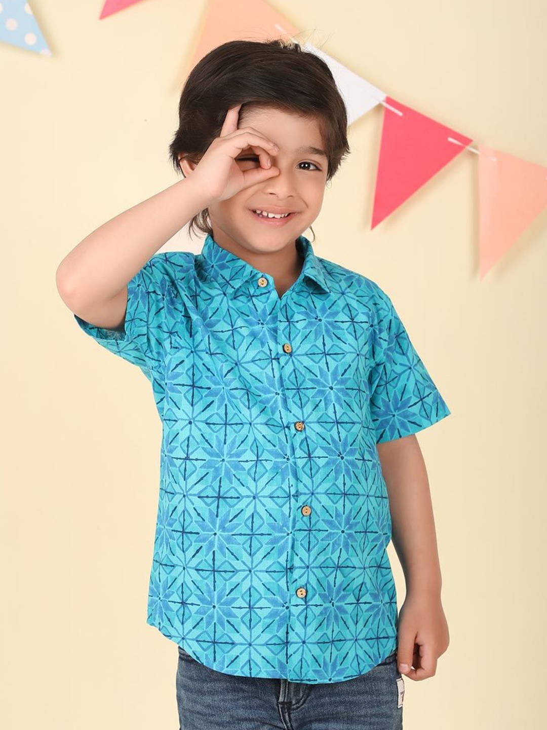 

Fabindia Boys Opaque Printed Casual Shirt, Blue