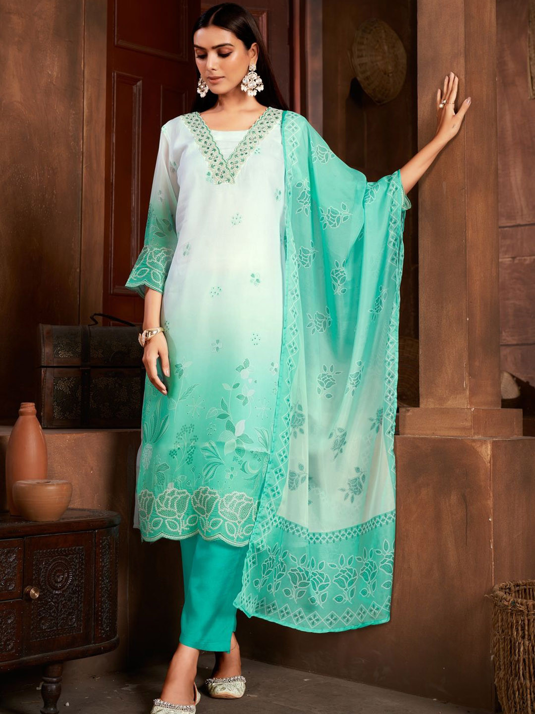 

Suha Women Polyester, Green