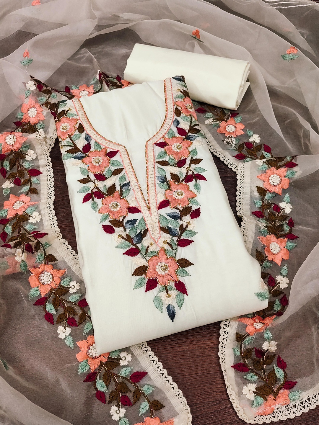 

SHADOW & SAINING Embroidered Pure Silk Semi-Stitched Dress Material, Off white