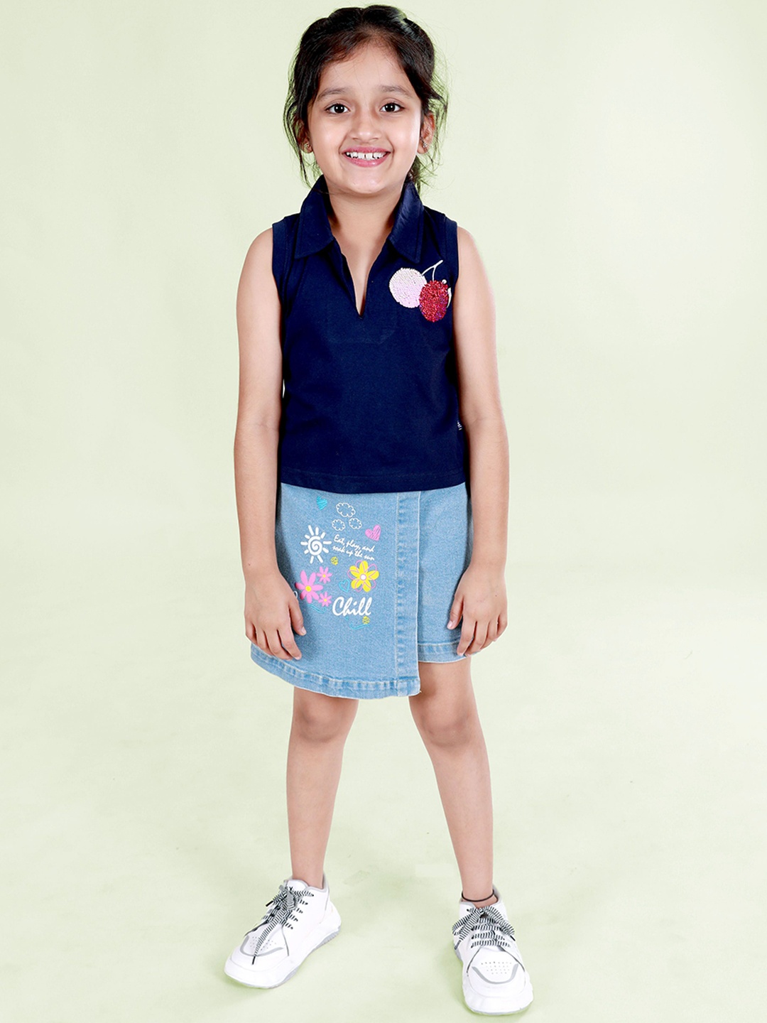 

KiddoPanti Cropped Sleeveles T-Shirt With Skorts Clothing Set, Navy blue