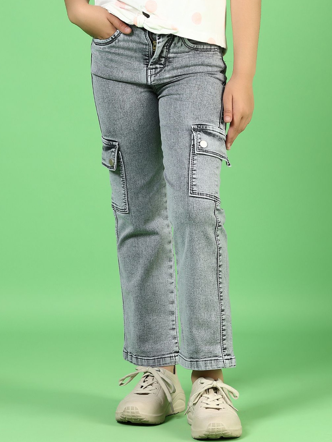 

V-Mart Girls Light Fade Jeans, Grey