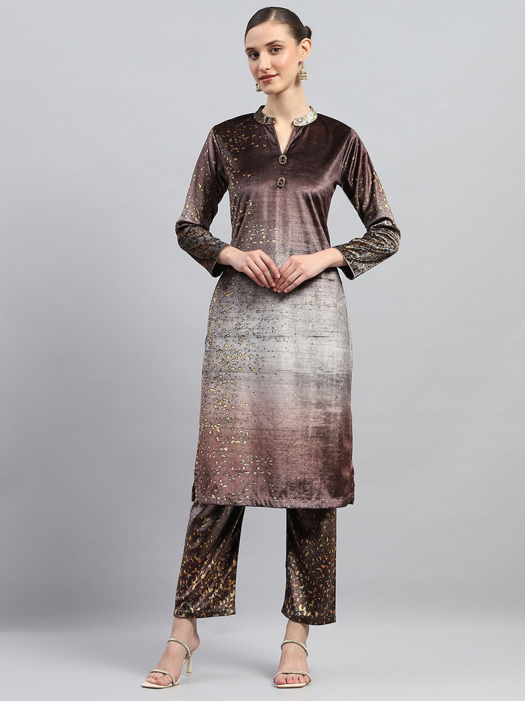 

Monte Carlo Women Printed Regular Kurta with Trousers, Brown