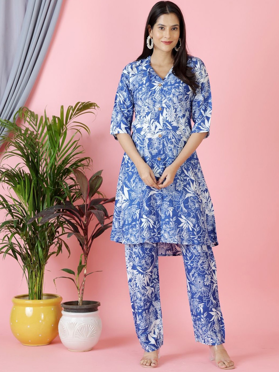 

Moda Rapido Women Floral Printed Regular Kurti with Palazzos, Blue