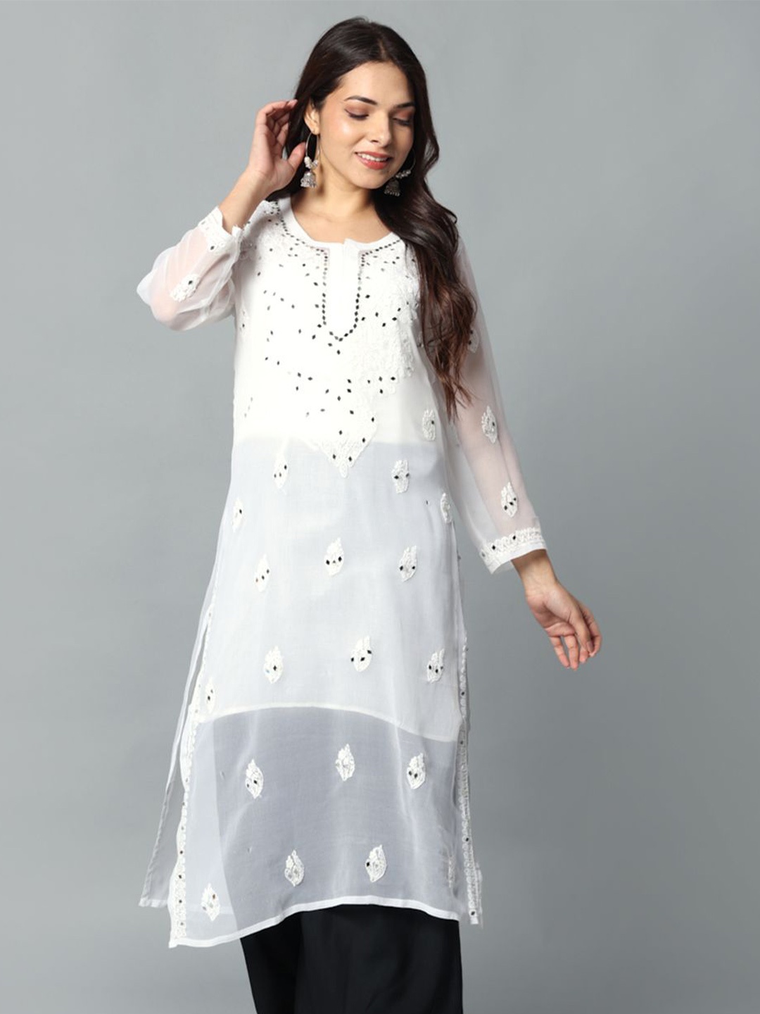 

Fashionable Chikan Handikraft Embroidered Straight Kurta, White