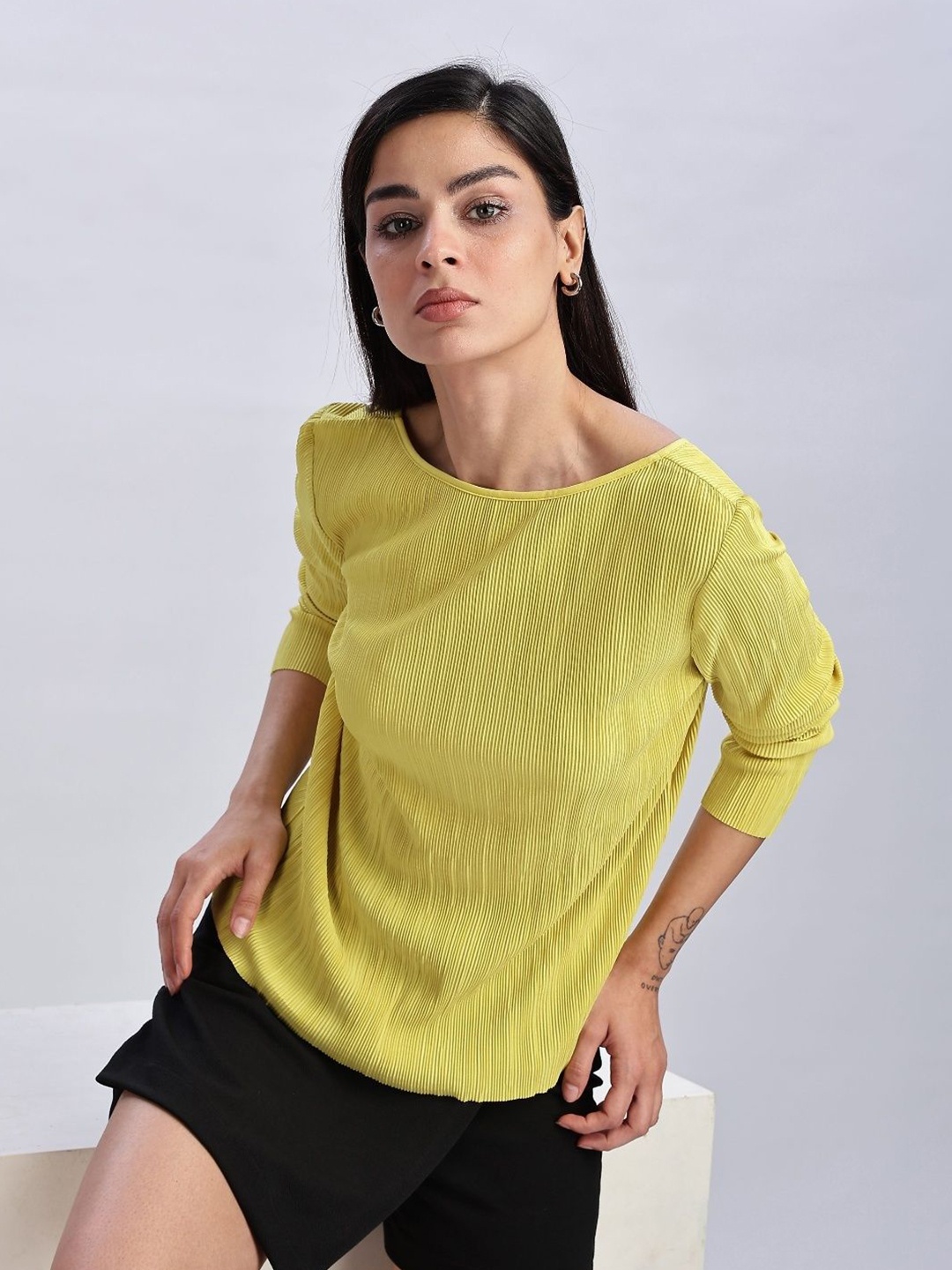

Calvin Klein Jeans Top, Yellow