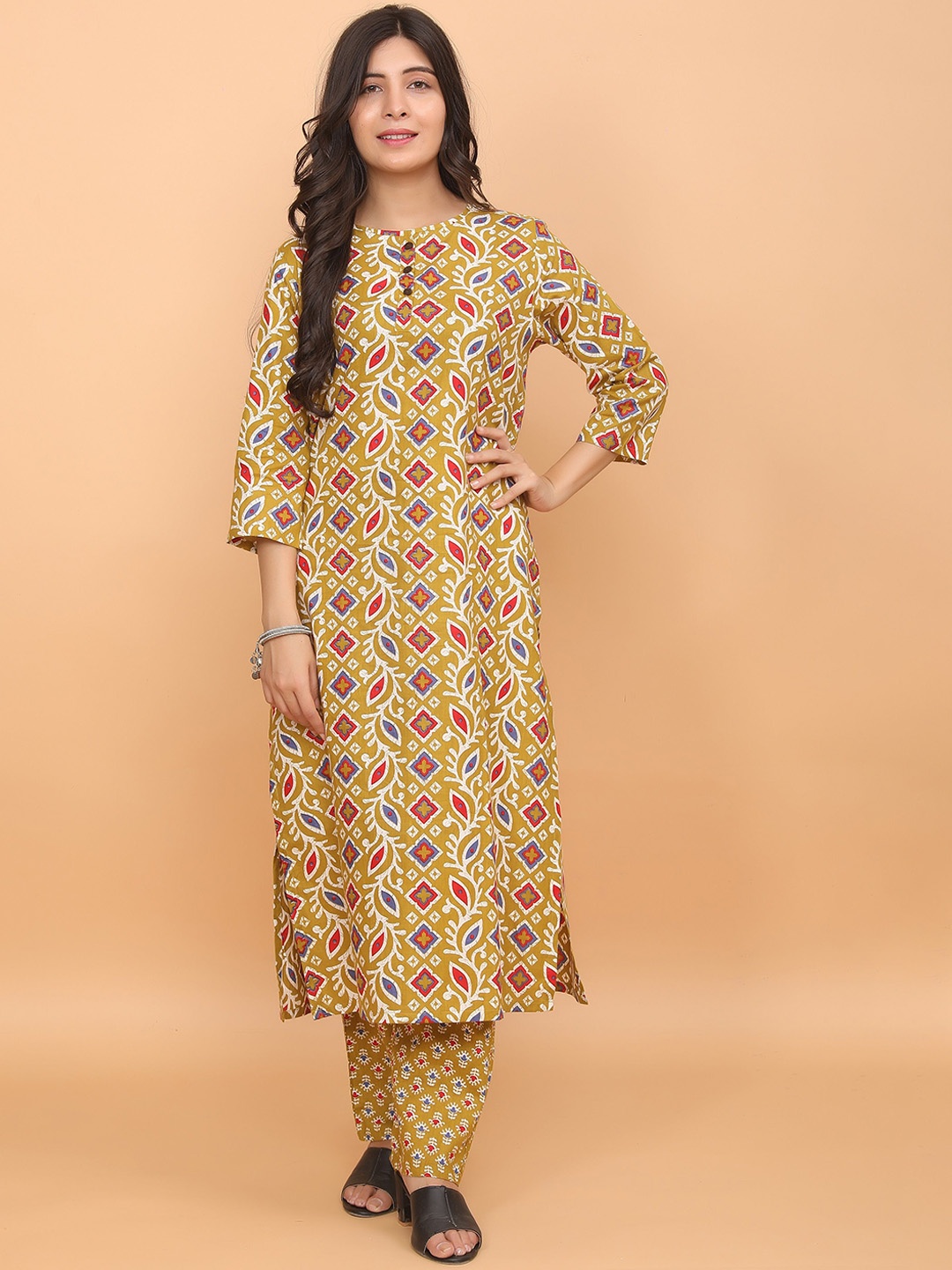 

BABRU Women Ethnic Motifs Printed Regular Pure Cotton Kurta with Trousers, Mustard