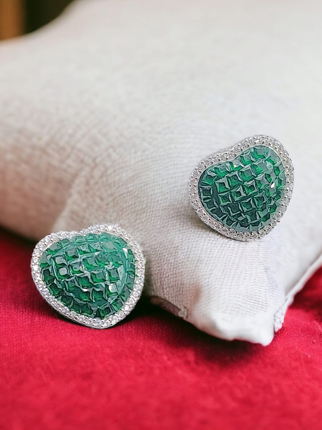 

AMONROO Heart Shaped Studs Earrings, Green