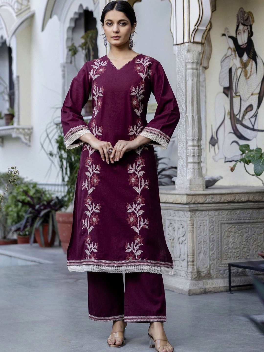 

AUTUMN LANE Women Ethnic Motifs Embroidered Regular Pure Cotton Kurta with Palazzos, Purple