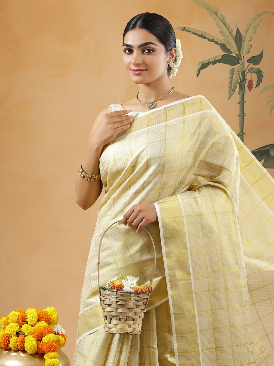 

Kalyan Silks Checked Zari Kasavu Saree, Gold