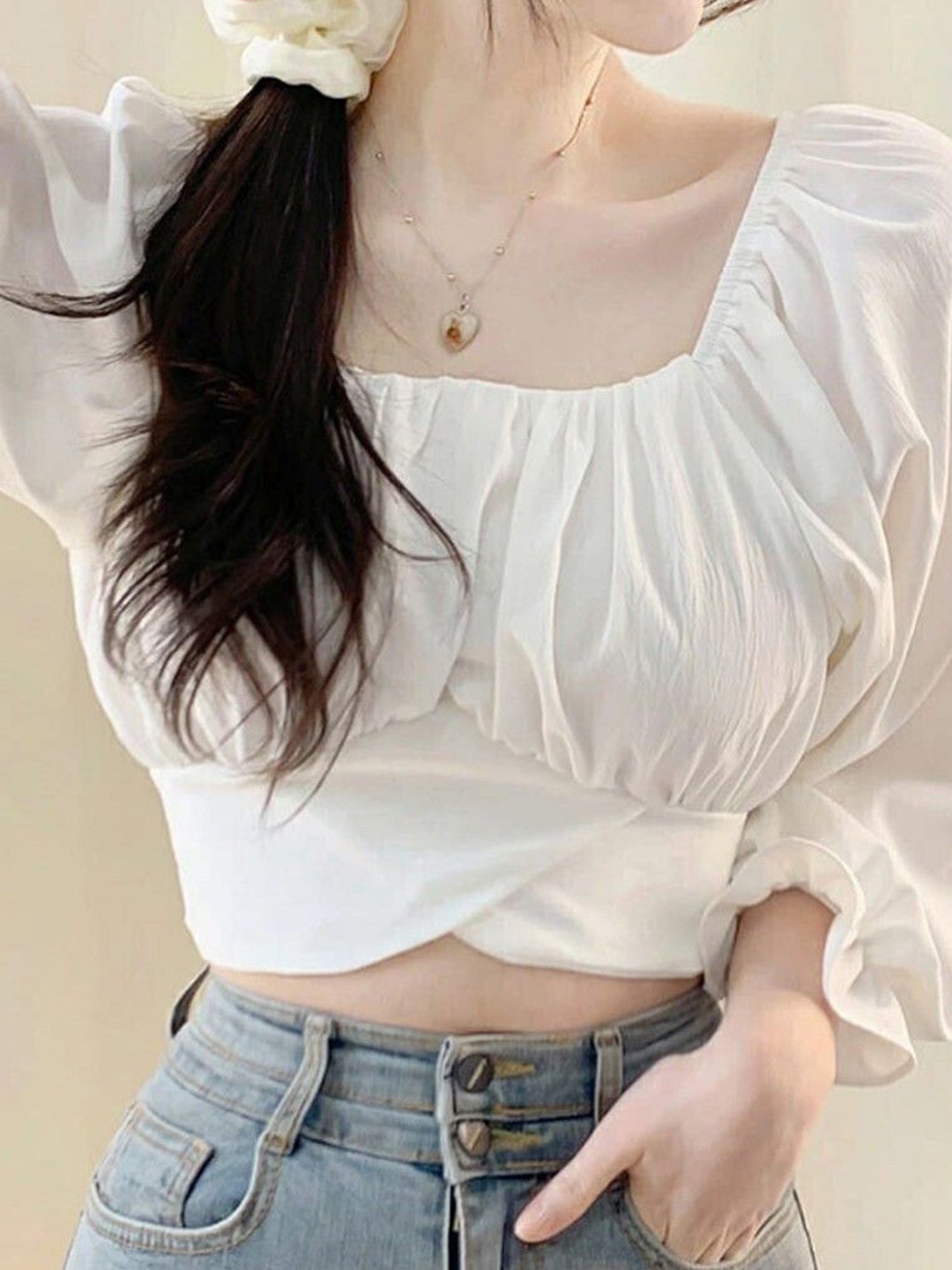 

NiloBerry Off-Shoulder Extended Sleeves Crop Top, White