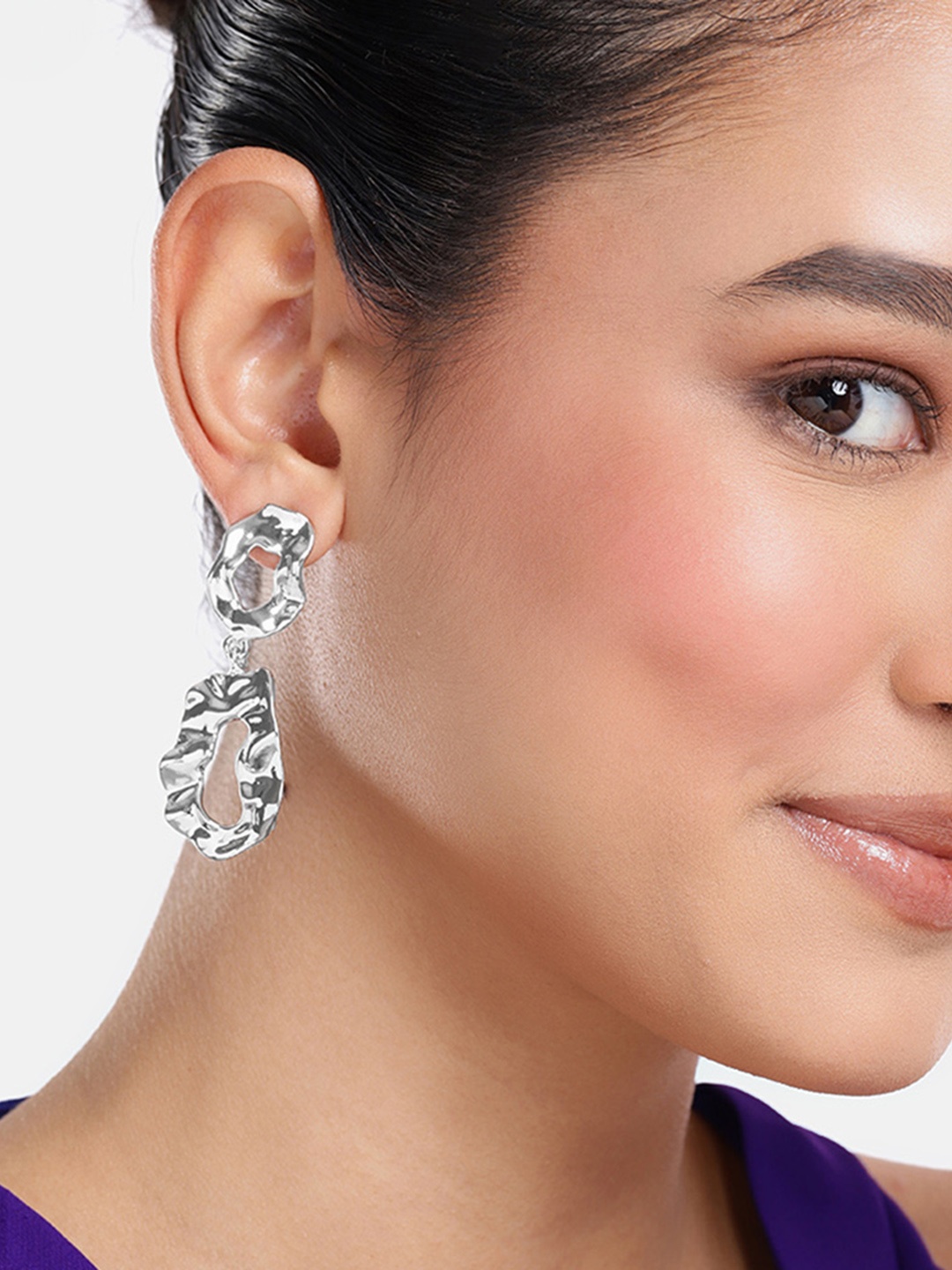 

DressBerry Contemporary Drop Earrings, Silver