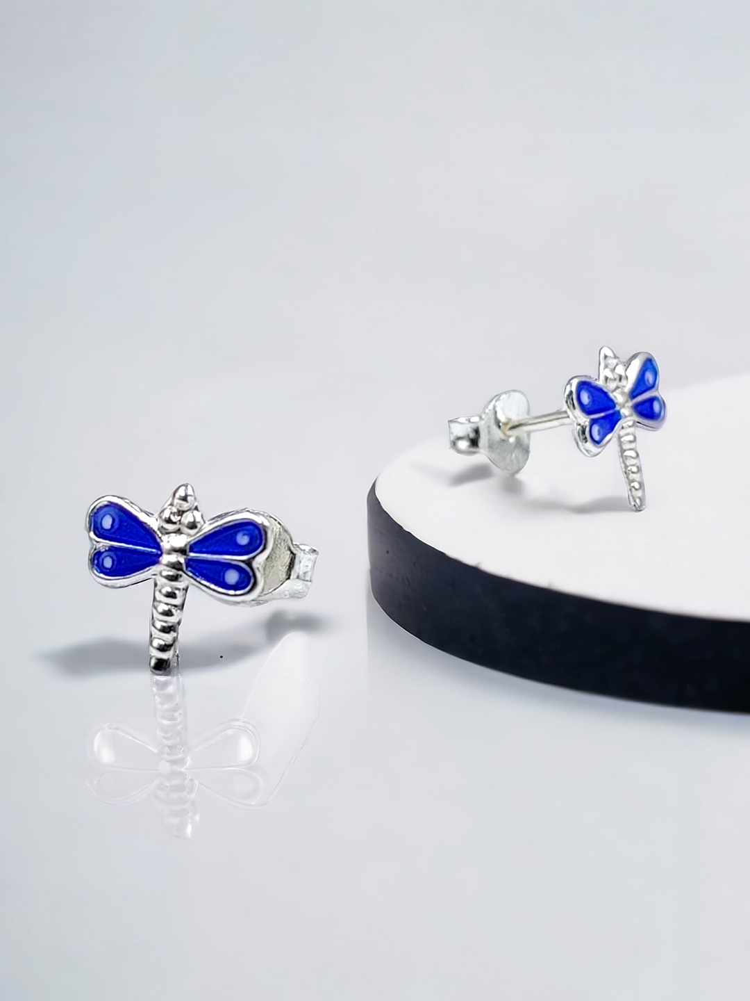 

AMONROO Contemporary Studs Earrings, Blue
