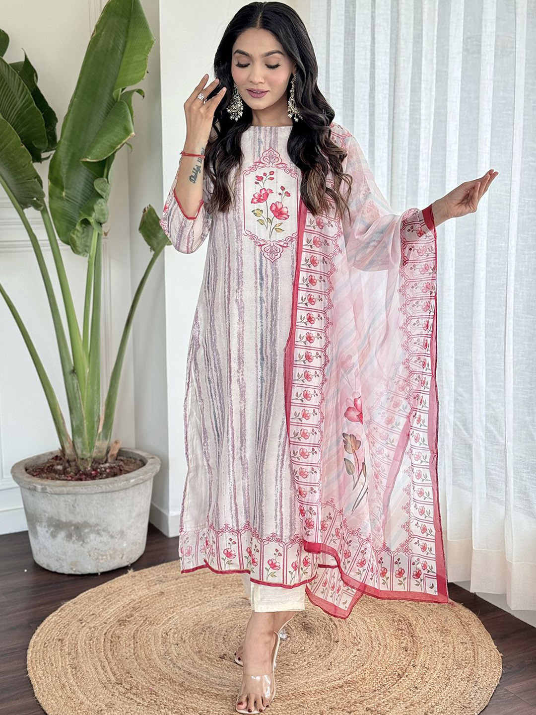 

Fab Dadu Women Floral Printed Regular Raw Silk Kurta with Trousers & With Dupatta, White