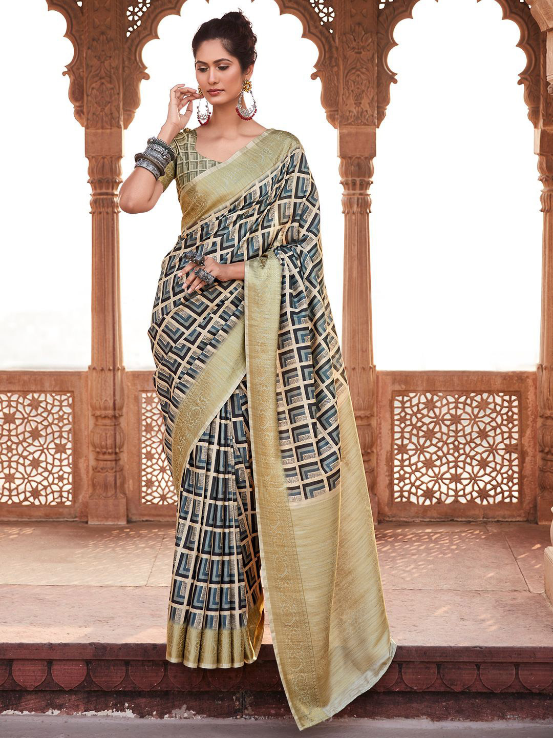 

LeeliPeeri Designer Zari Silk Cotton Saree, Beige