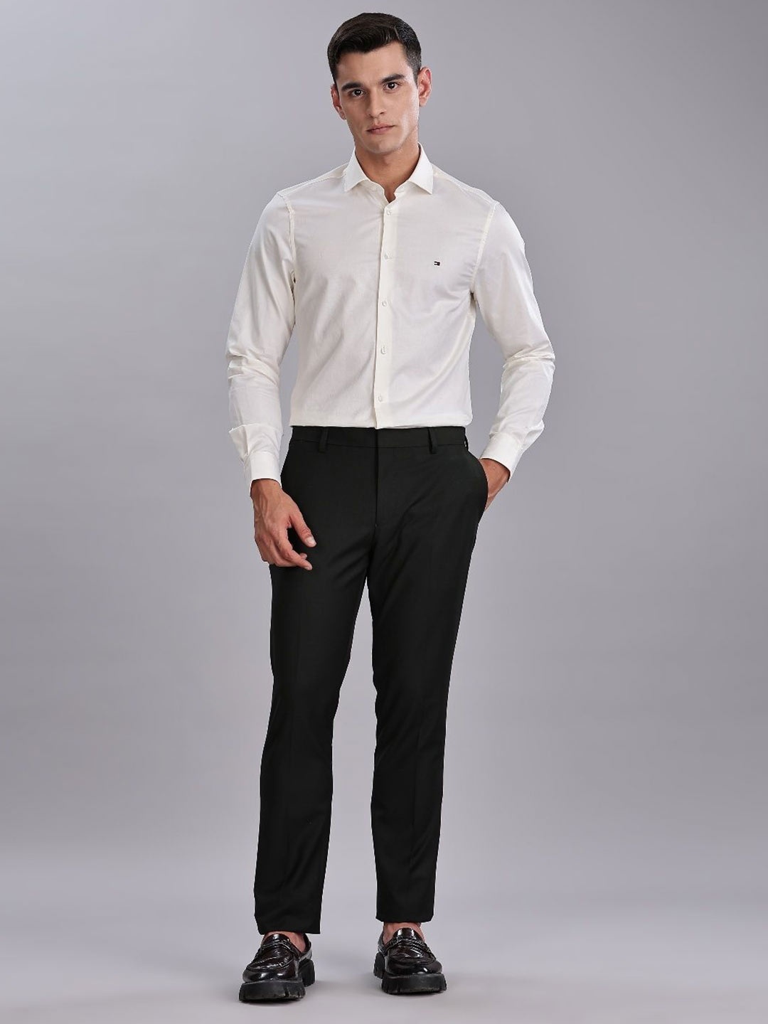 

Tommy Hilfiger Men Classic Opaque Casual Shirt, Off white