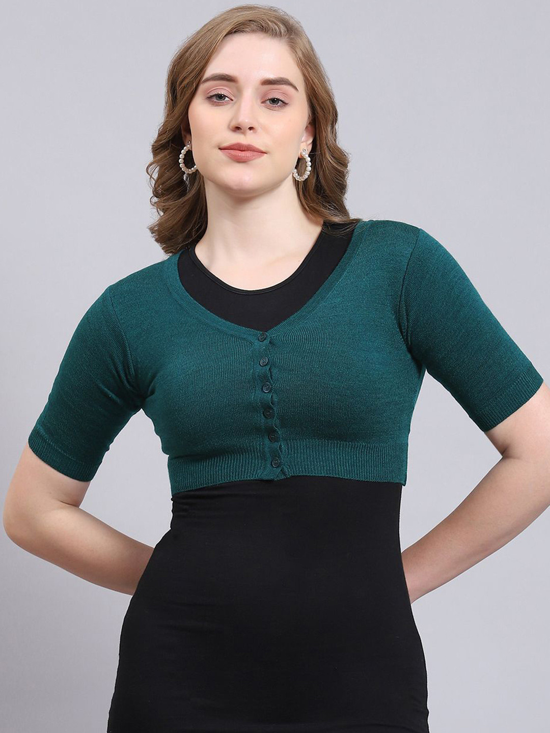 

Monte Carlo Women Woollen Crop Cardigan, Green