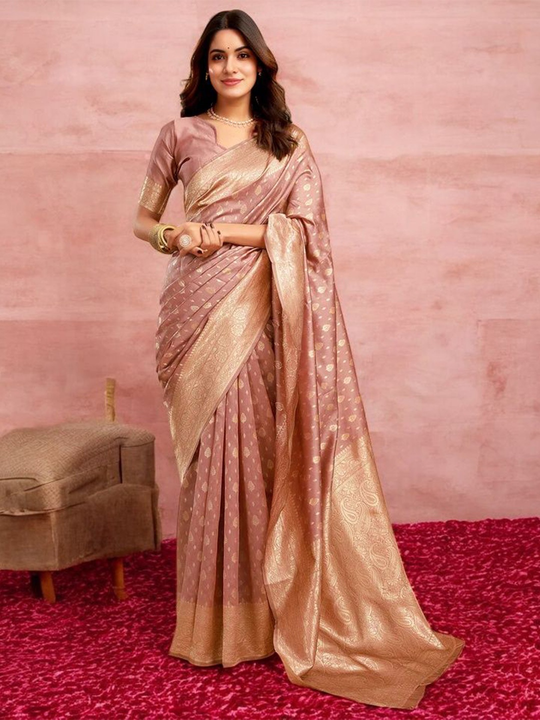 

Mitera Woven Design Zari Silk Blend Banarasi Saree, Mauve