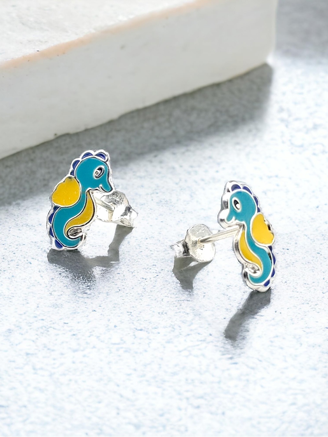 

AMONROO Animal Shaped Studs Earrings, Sea green