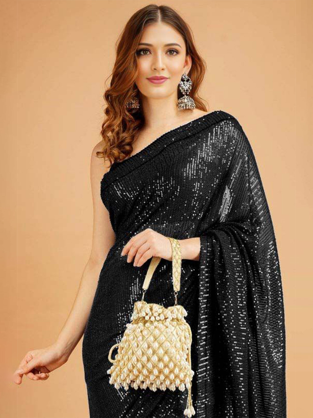 

ANJANI TEXTILE Embellished Sequinned Poly Georgette Saree, Black