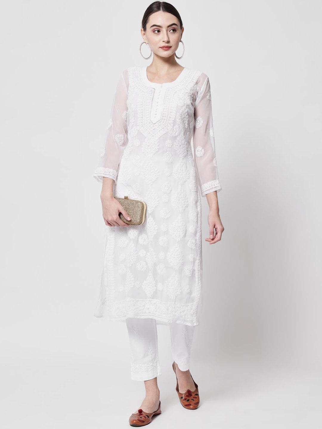 

PARAMOUNT CHIKAN Women Ethnic Motifs Embroidered Chikankari Floral Georgette Kurta, White