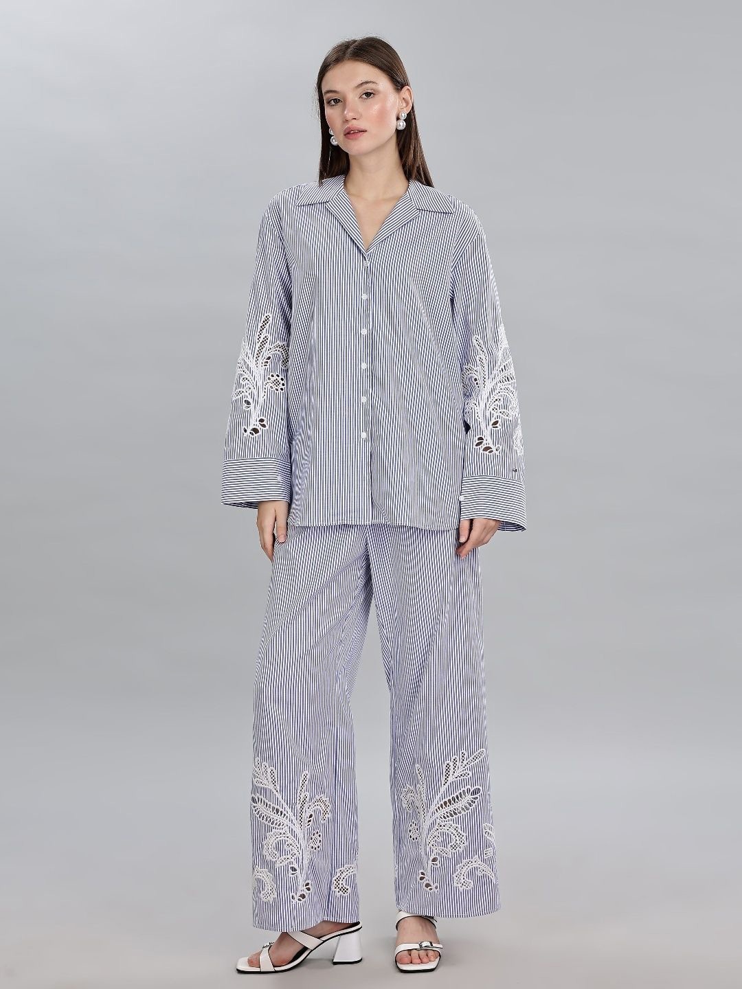 

Tommy Hilfiger Women Relaxed Opaque Striped Casual Shirt, Blue