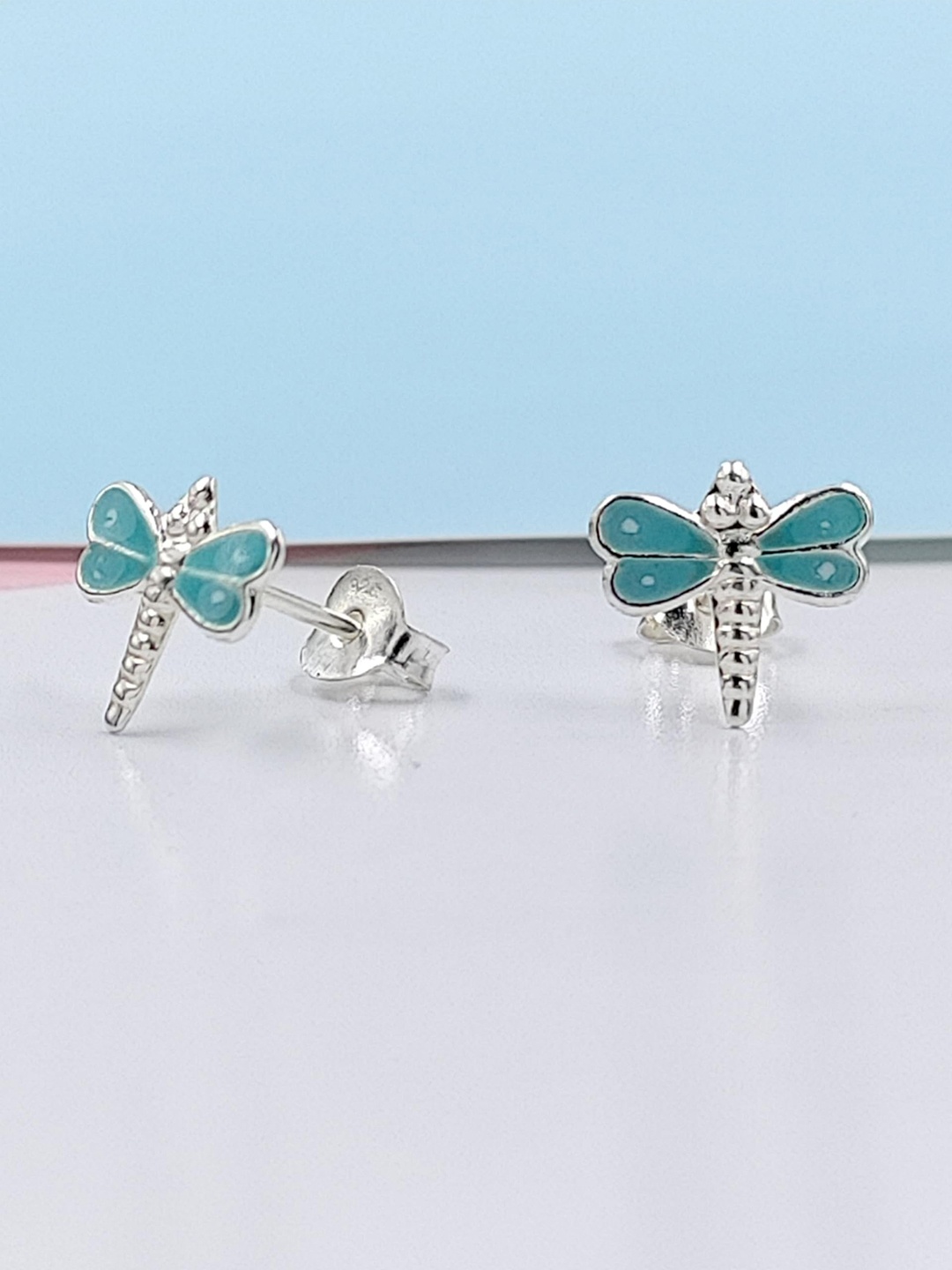 

AMONROO Contemporary Studs Earrings, Turquoise blue