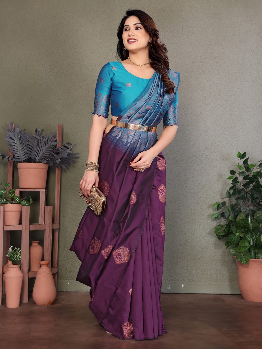 

DIKONA DESIGNER Woven Design Zari Pure Silk Banarasi Saree, Purple