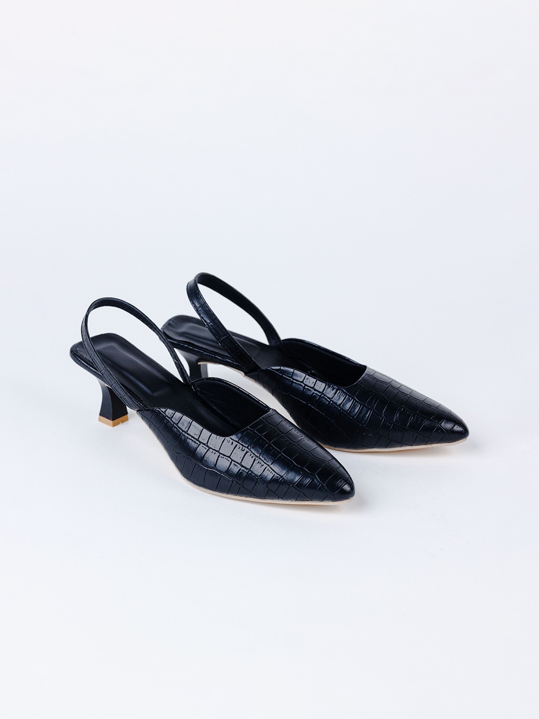 

NELCOZ Textured PU Kitten Pumps with Laser Cuts, Black