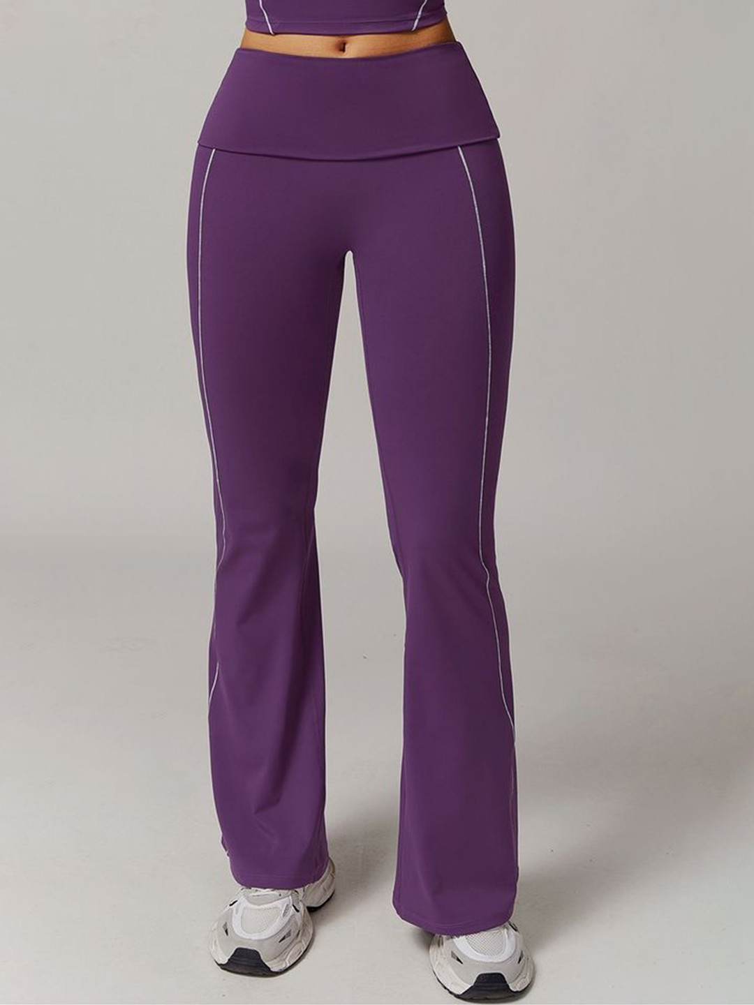 

LULU & SKY Women High-Rise Trousers, Purple