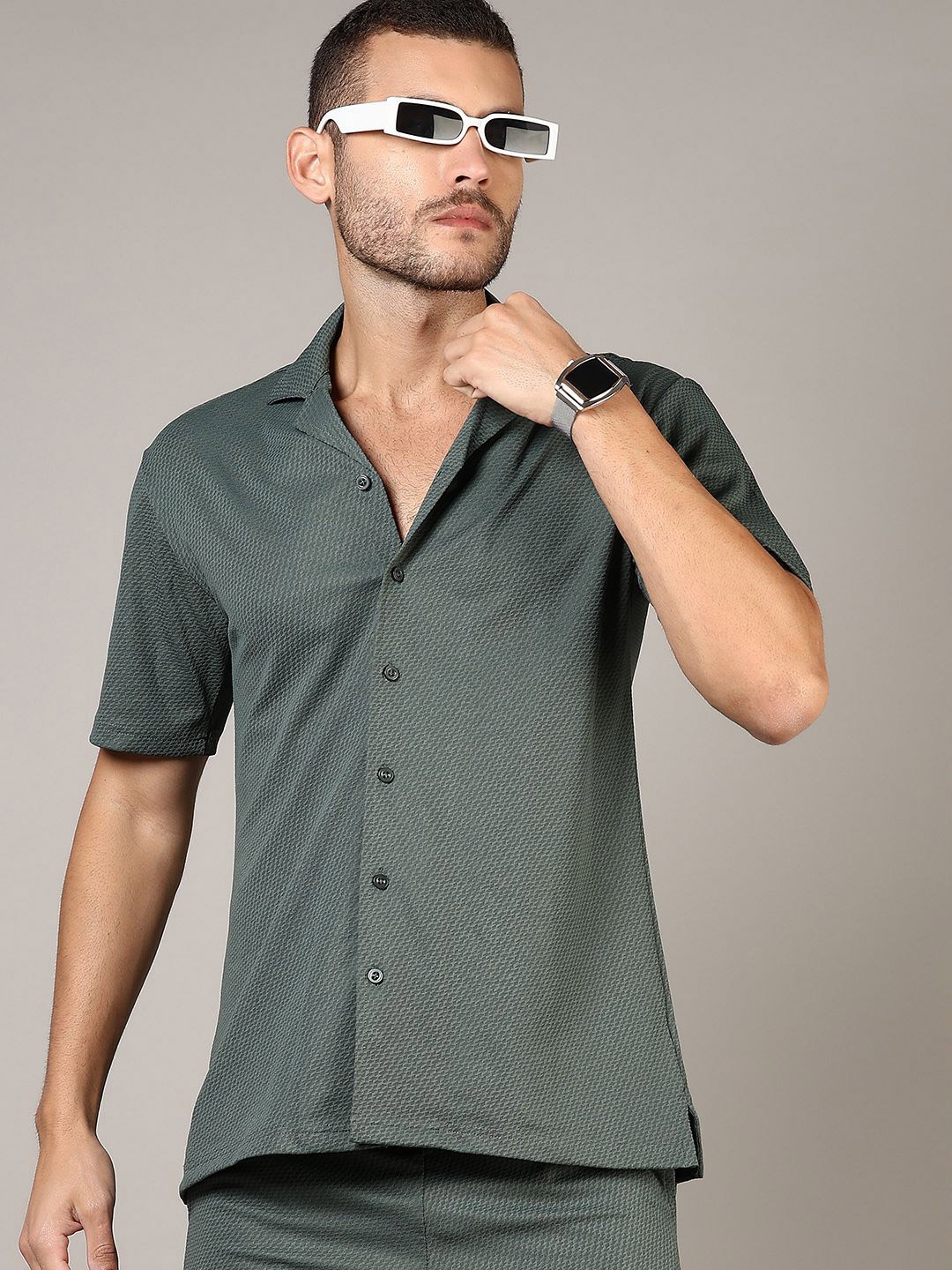 

V-Mart Men Opaque Casual Shirt, Olive