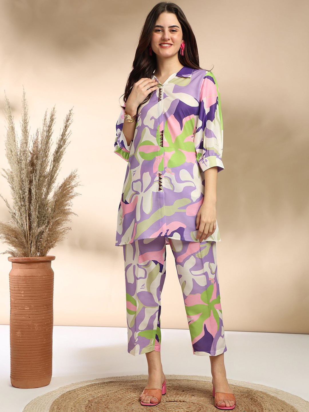 

FASHVERSE Women Printed Regular Kurti with Trousers, Purple