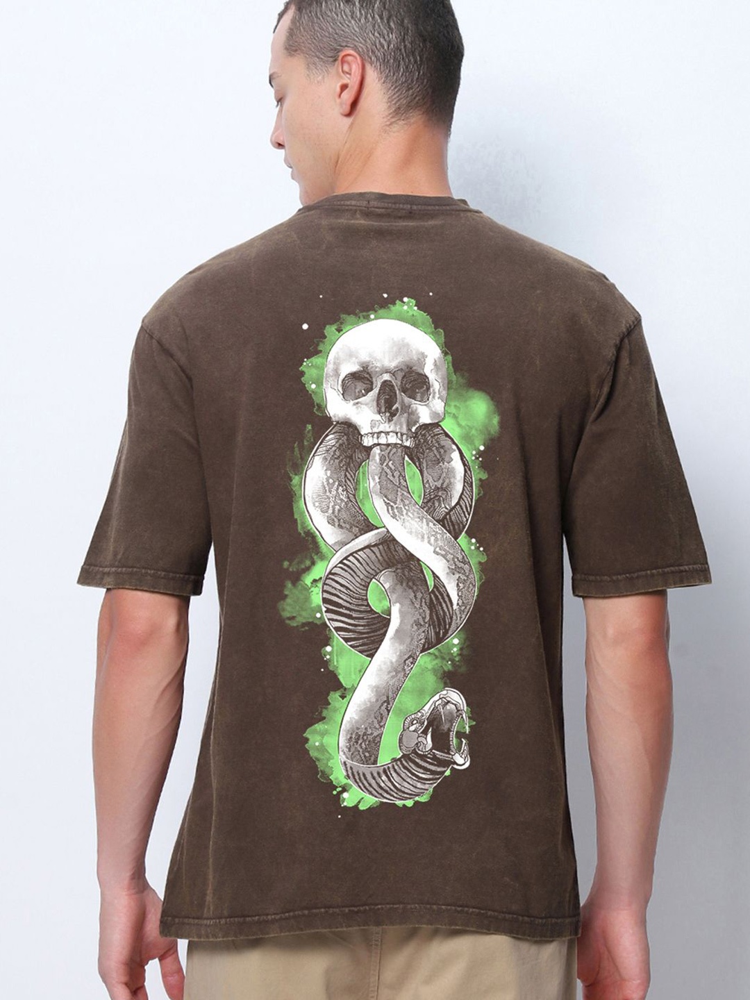 

Bewakoof Men Printed T-shirt, Brown