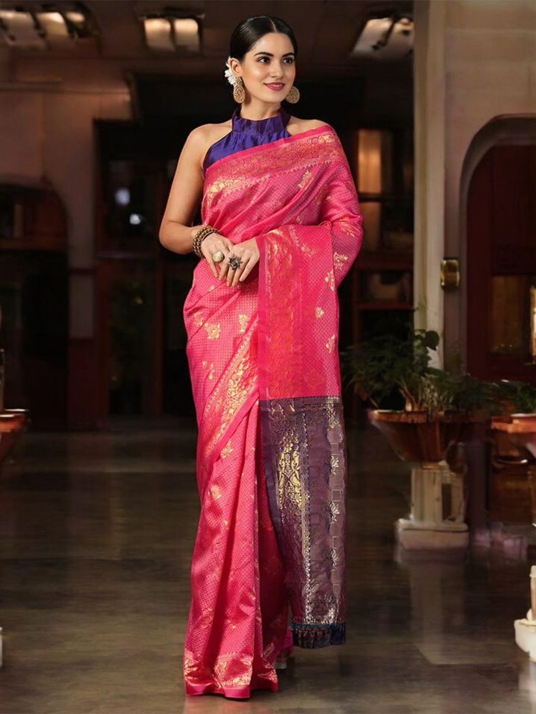 

Blissta Woven Design Zari Silk Blend Banarasi Saree, Pink