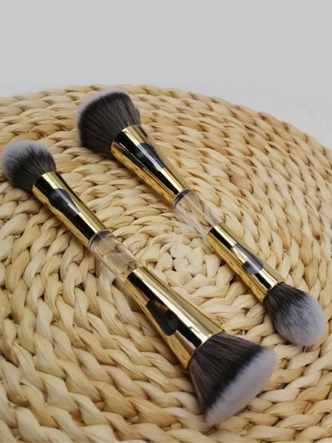 

Facejewel 4 in 1 Makeup Brush With Makeup Remover Pads, Gold