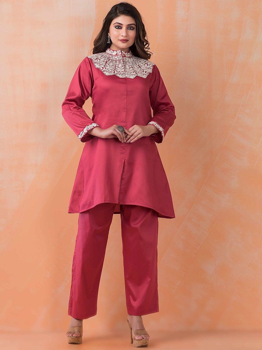 

SACRED SUTA Embroidered Zam Top With Trousers Co-ords, Pink