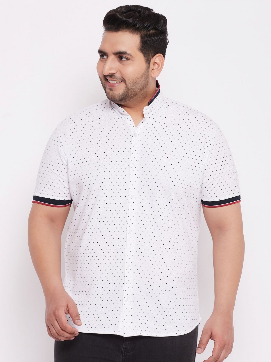 

Sztori Men Printed Polo Collar Pockets T-shirt, White