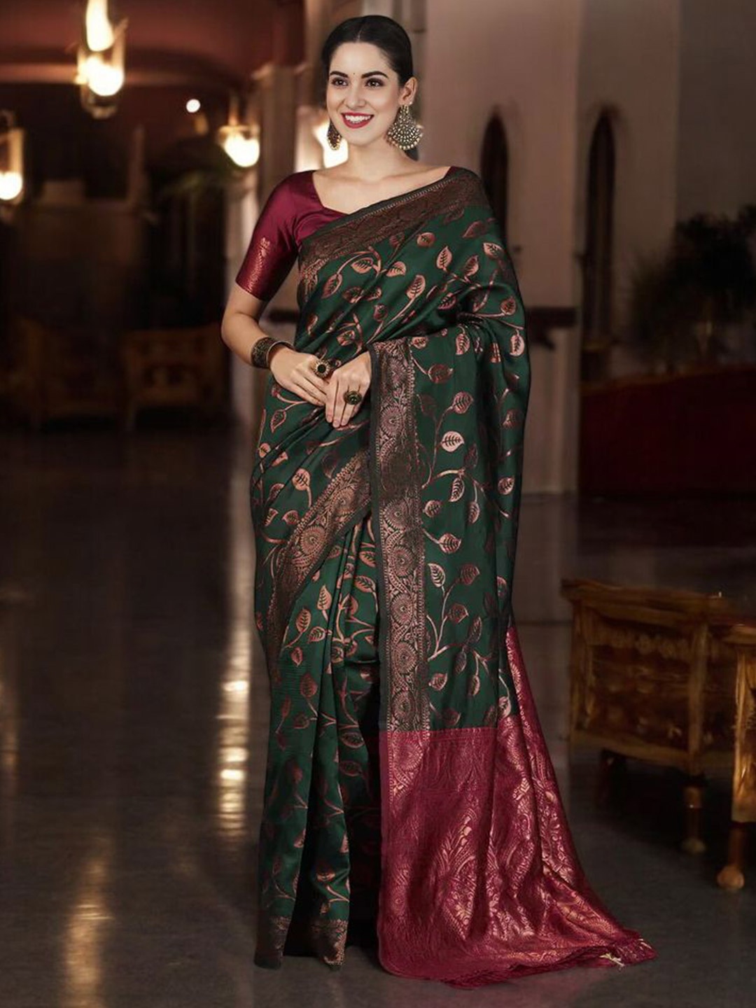 

KALINI Woven Design Zari Silk Blend Banarasi Saree, Green
