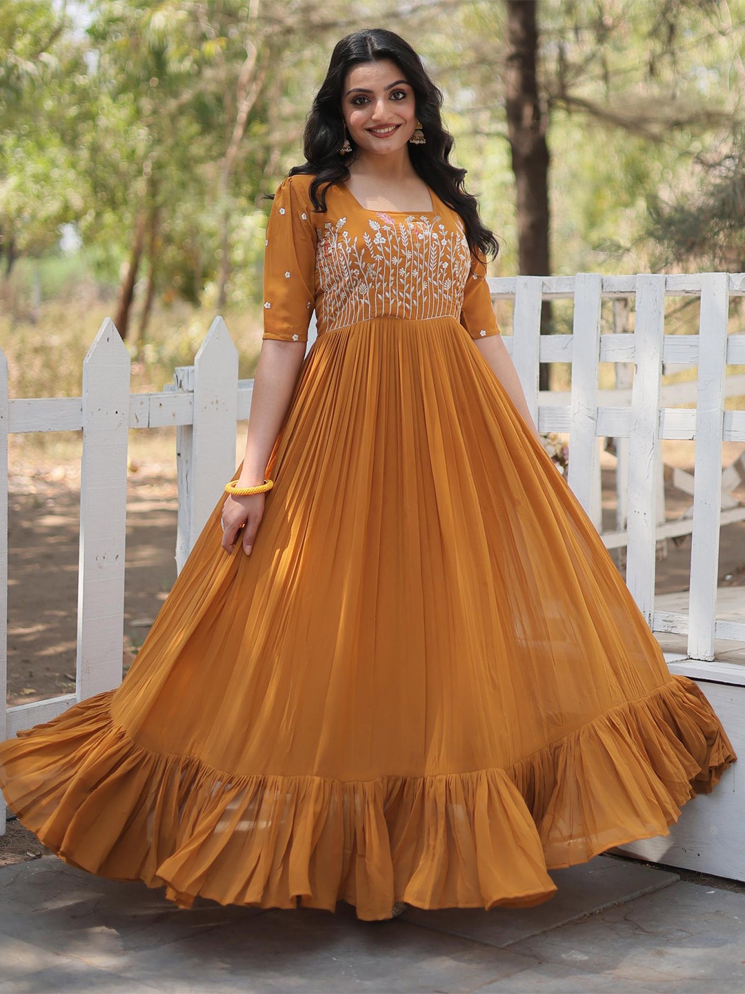

Anara Women Geometric Embroidered Mirror Work Georgette Anarkali Kurta, Yellow