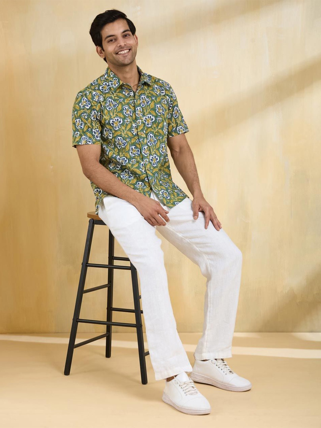 

Fabindia Men Opaque Printed Casual Shirt, Green
