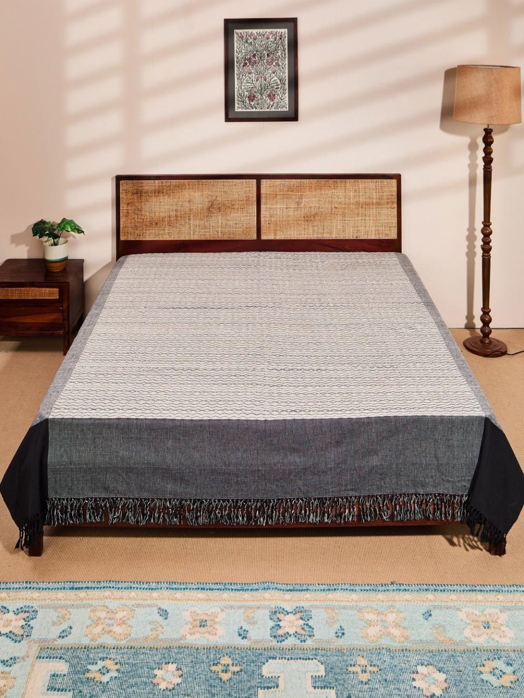 

Fabindia Black & White Woven Cotton Double King Bed Cover
