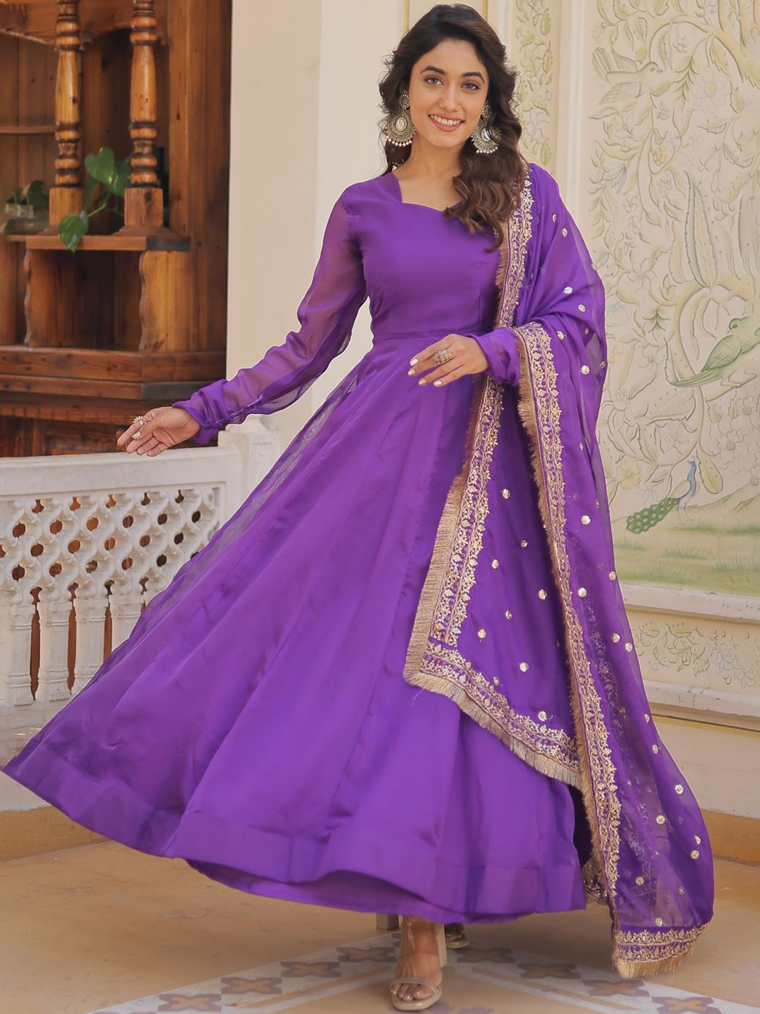 

Anara Women Paisley Georgette Anarkali Kurta, Purple