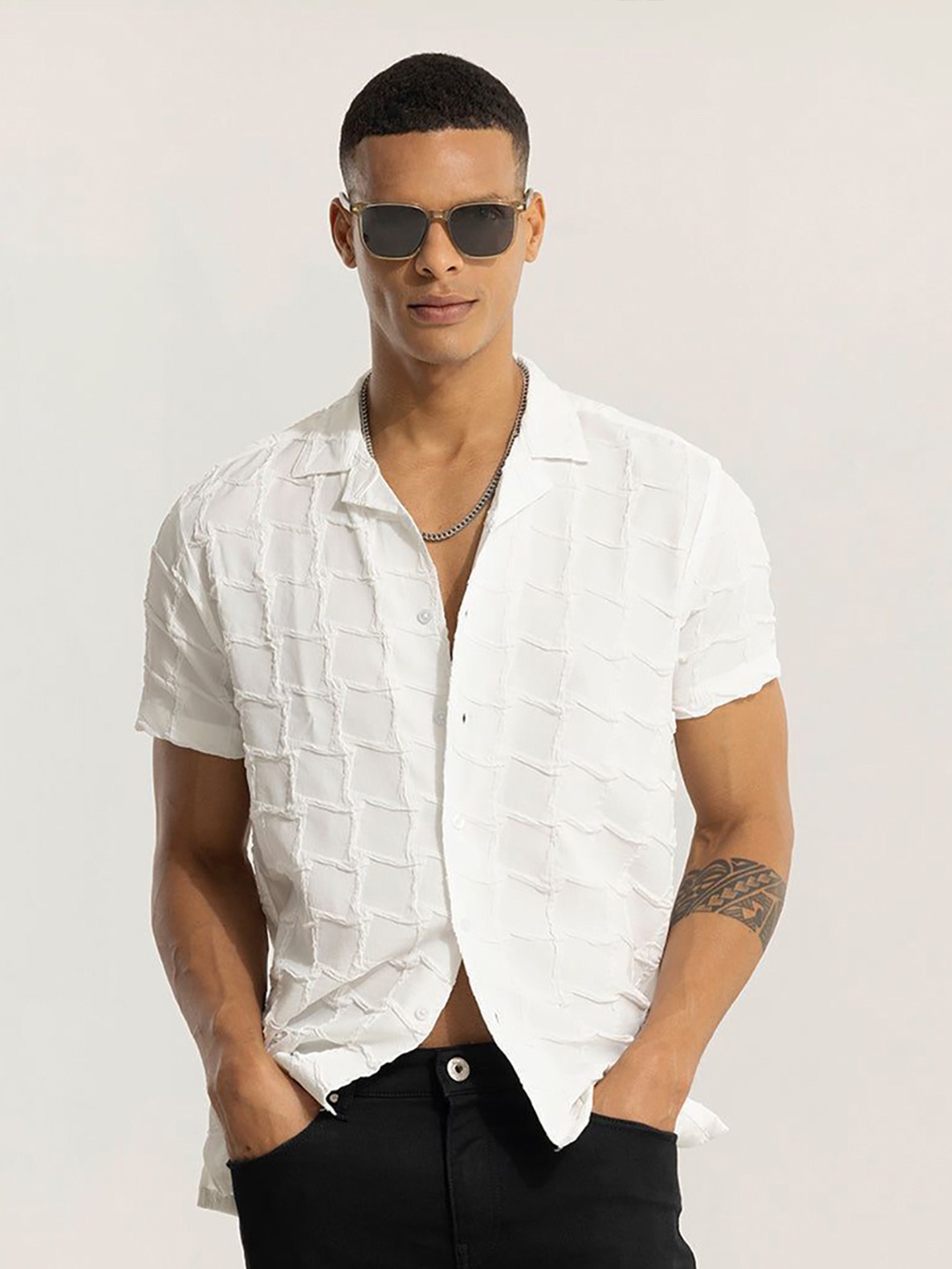 

FITODA FASHION Men Horizontal Stripes Opaque Striped Casual Shirt, White