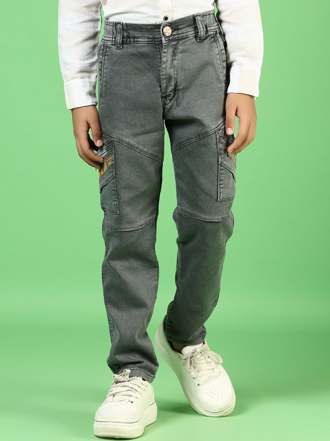

V-Mart Boys Light Fade Jeans, Green
