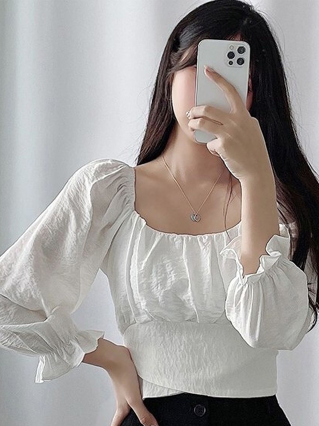 

NiloBerry Puff Sleeve Styled Back Crop Top, White