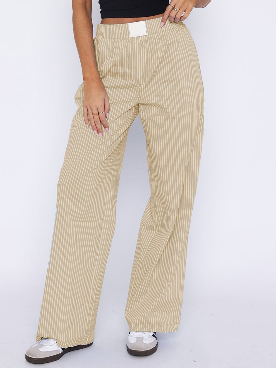 

LULU & SKY Women Straight Fit Trousers, Khaki