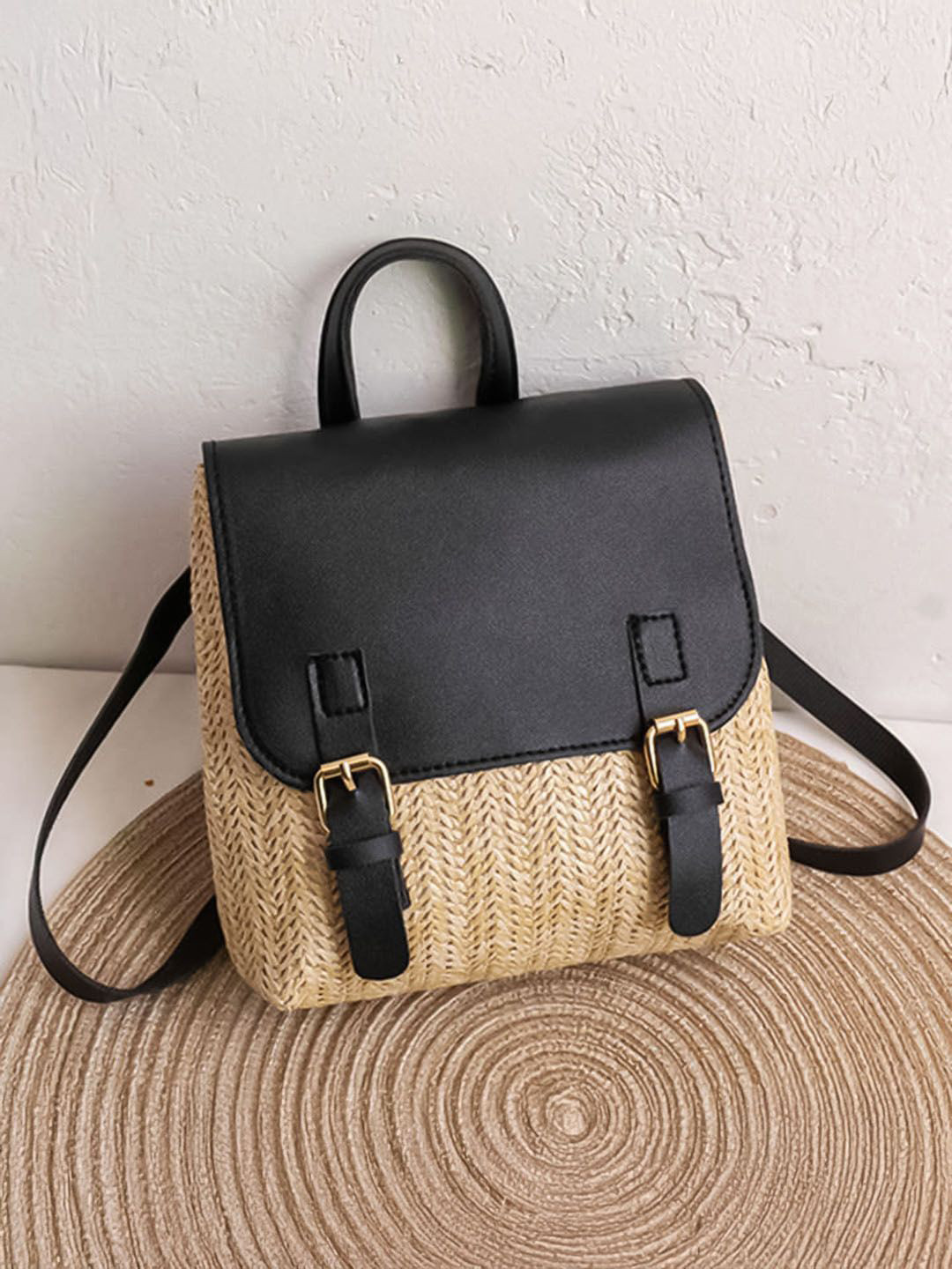 

HAUTE SAUCE by Campus Sutra Textured PU Shopper Sling Bag, Multi