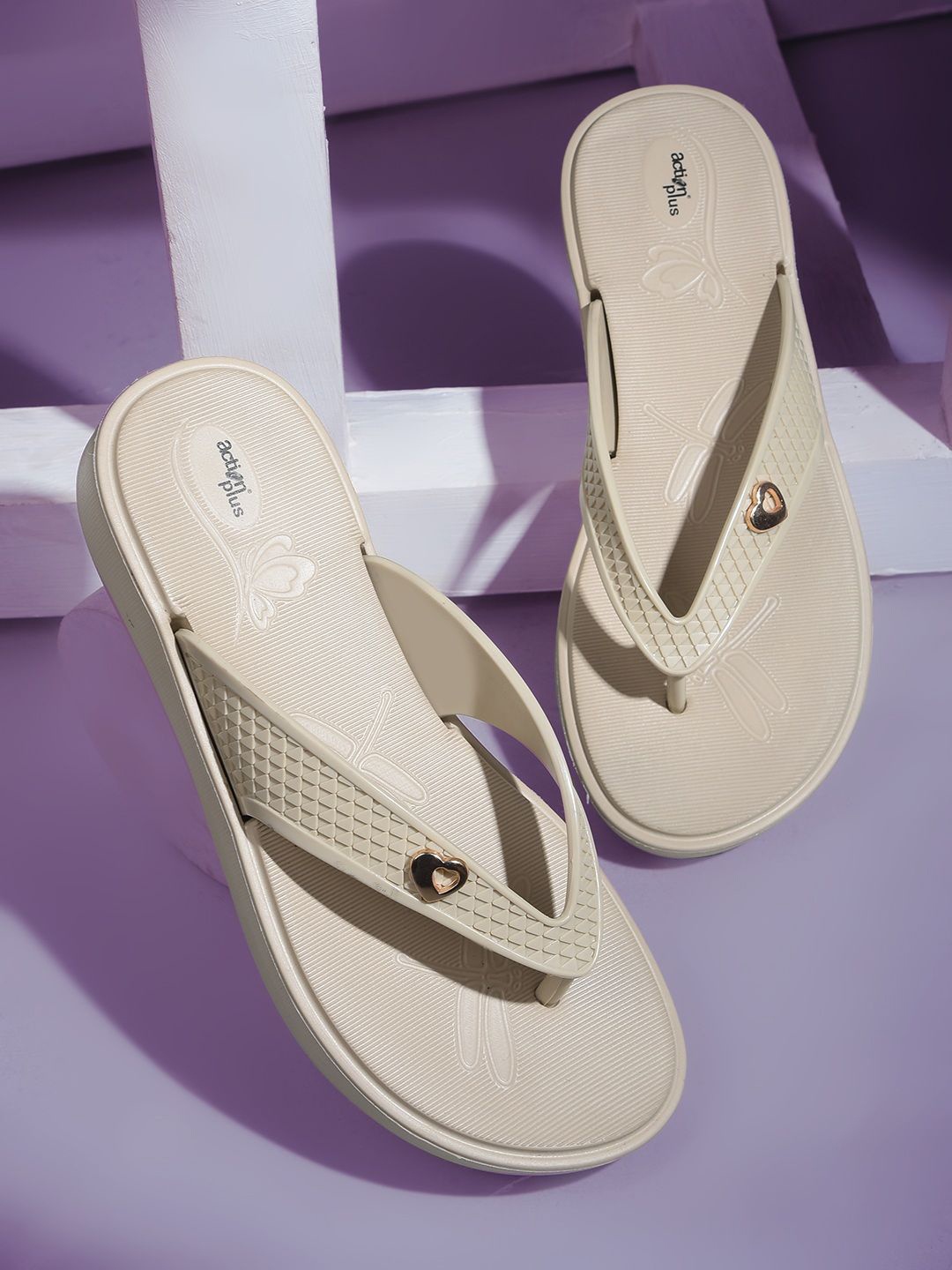 

Action Women Slip-On, Beige