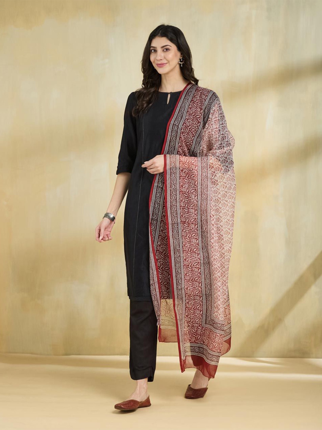 

Fabindia Ethnic Motifs Printed Cotton Silk Dupatta, Off white